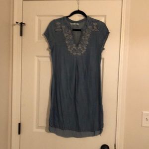 Women’s size S chambray dress.